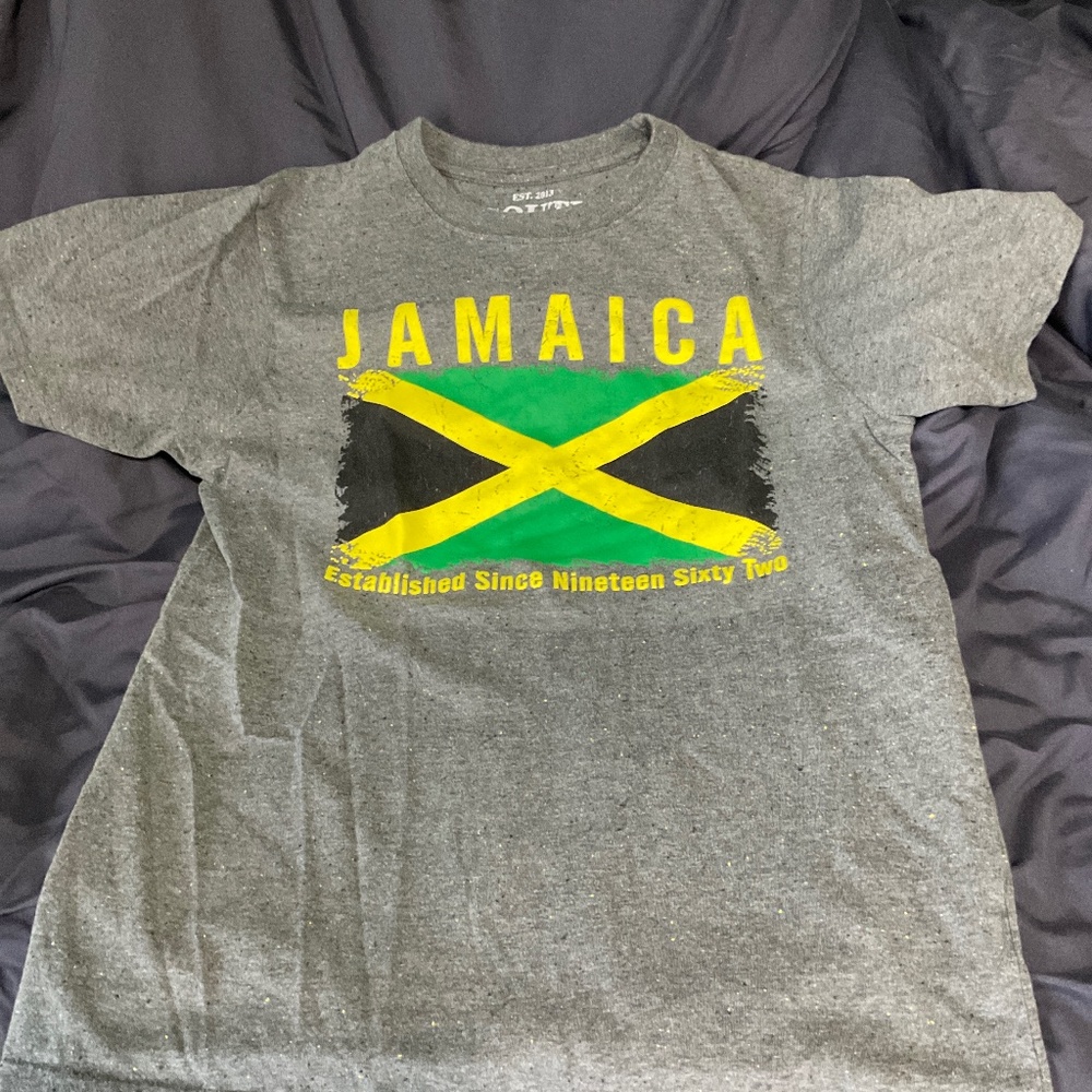 AV Couture vintage limited t-shirt.  B22